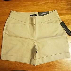 NWT APT9 Khaki Midrise shorts